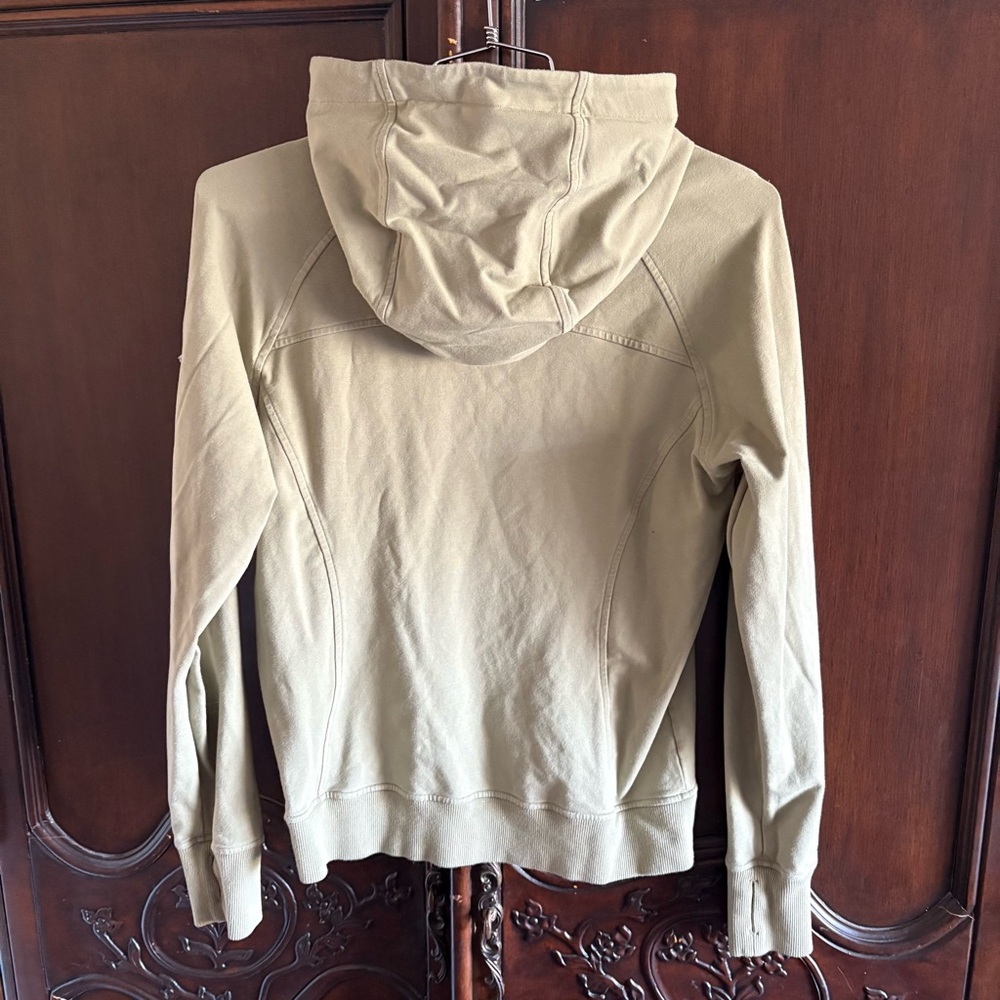 Lululemon Women's Light Olive Green Scuba Pullover Hoodie size 6 - Picture 4 of 5